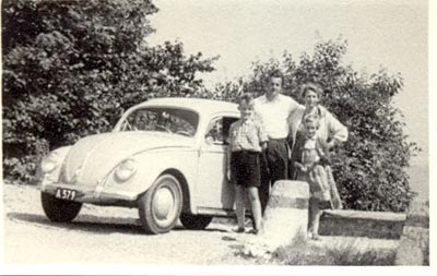 Omkring 1955 tog hele familien til Italien p sommerferie. Her i strig. Foto: Reenberg